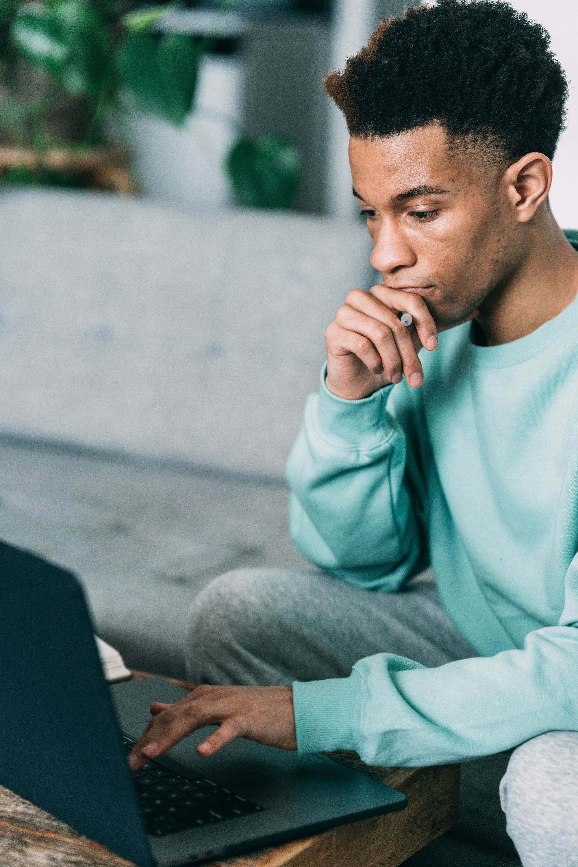 guy-looking-unimpressed-at-computer-screen