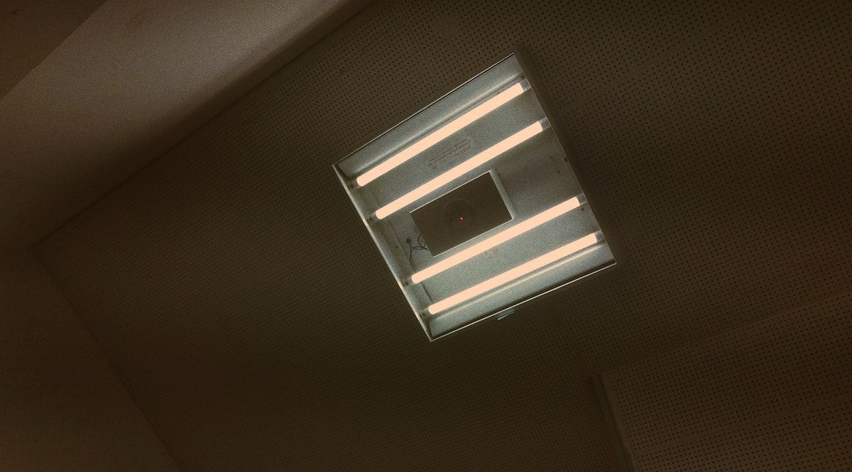 fluorescent light ceiling