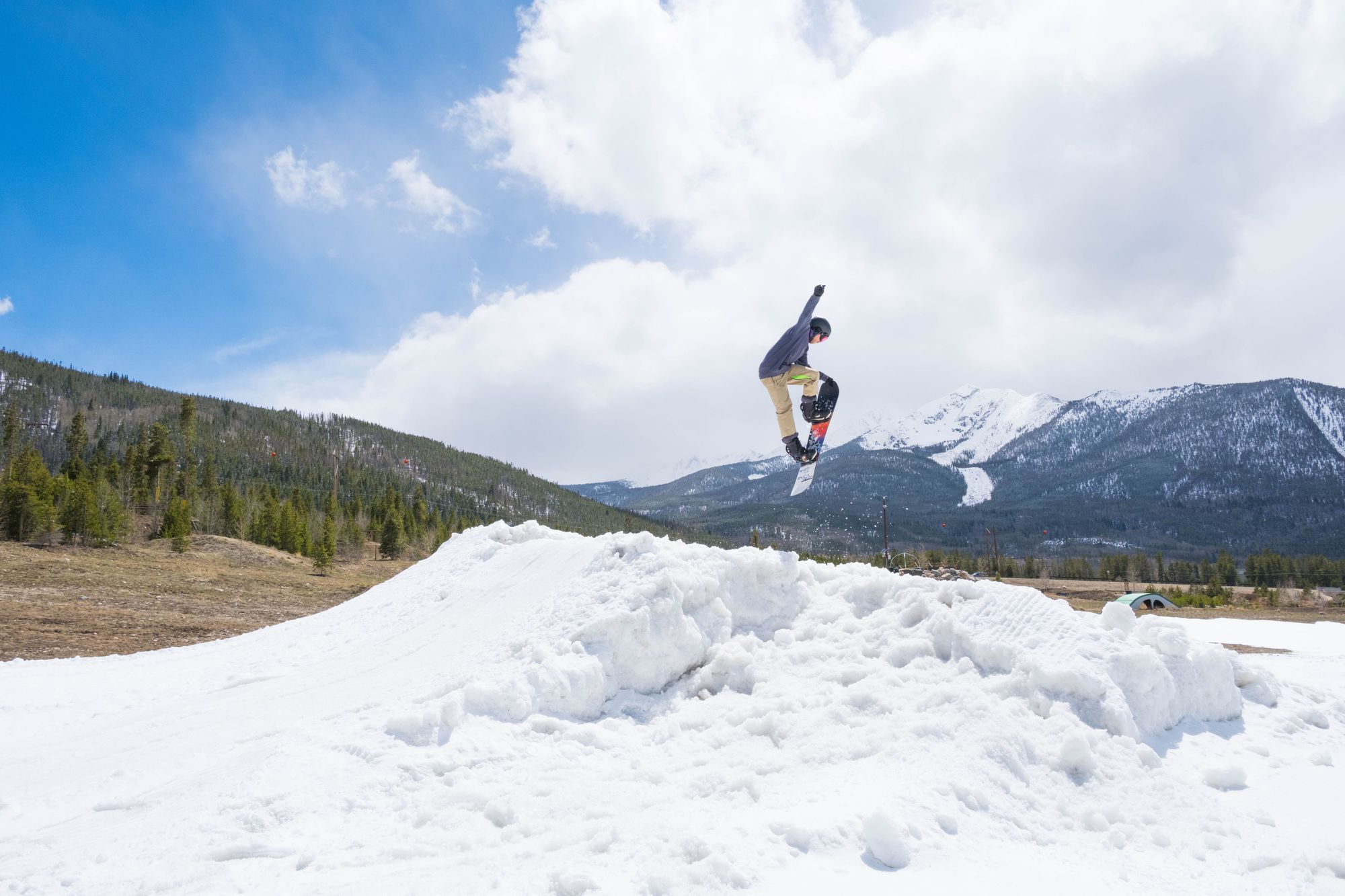 Snowboard with the GoPro Hero 10 Black