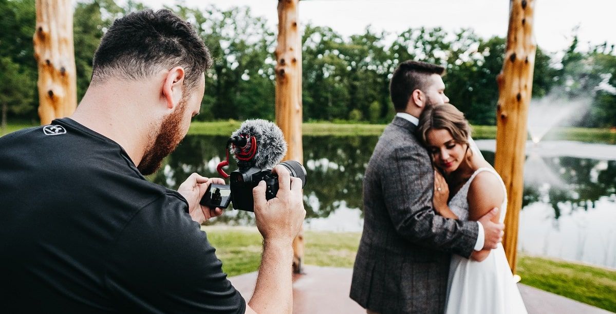 wedding videographer close up