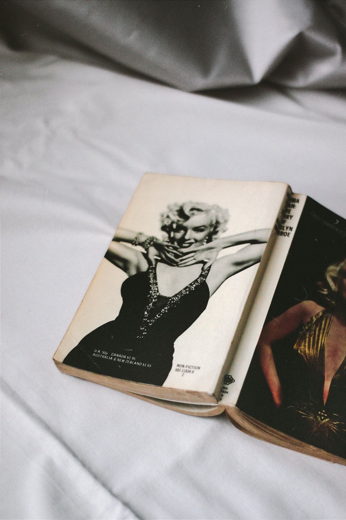 Fashion books with Marilyn Monroe