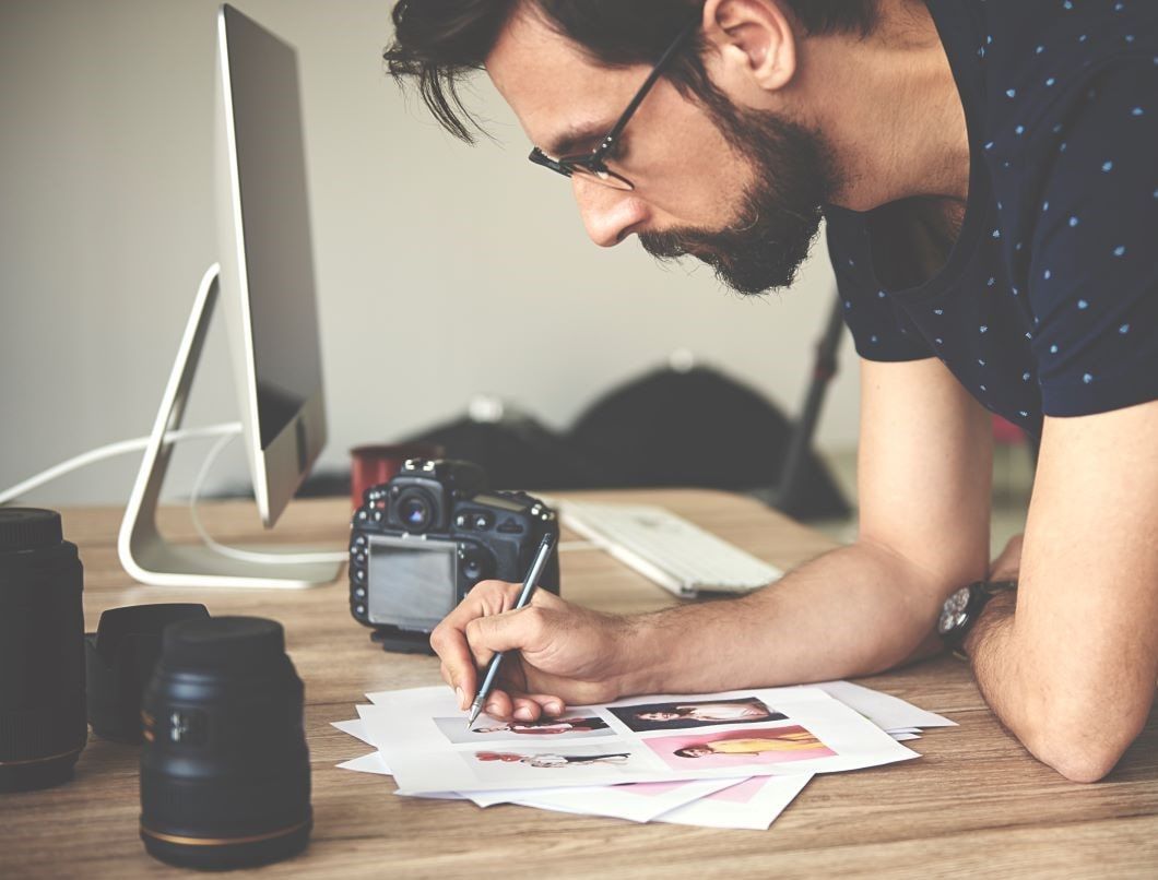 photographer planning a photoshoot