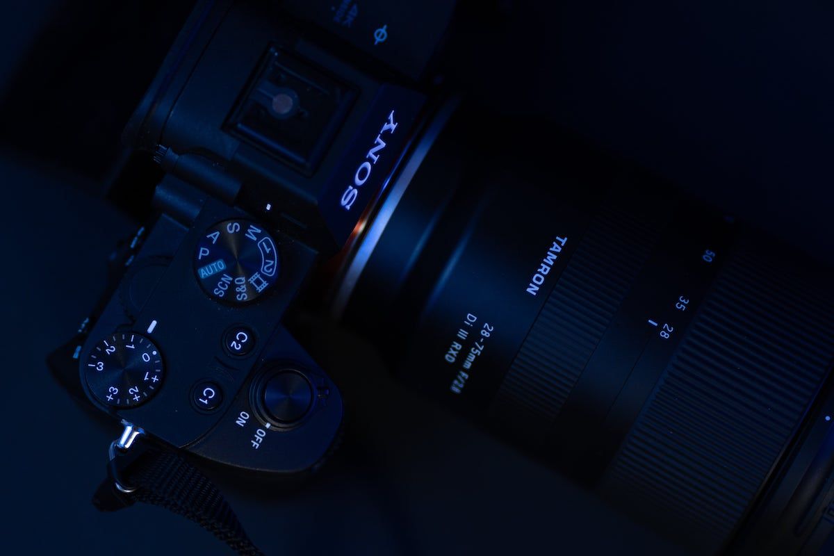 Sony A7 III connectivity and power