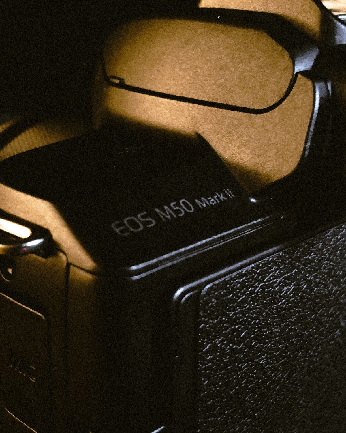 Canon EOS M50 Mark II body and handling